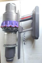 corpo motore Dyson gen5 con batteria spento 