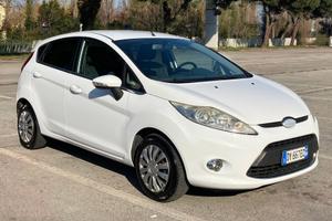 Ford Fiesta VI 5p plus 1.4 16v gpl / benzina