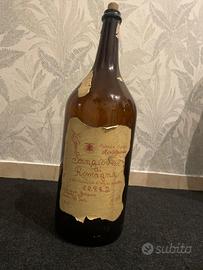 Bottiglia di vino vuota