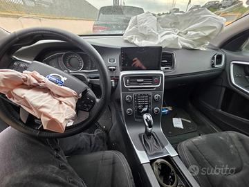VOLVO V60 D2