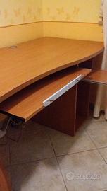 scrivania, prezzo trattabile 