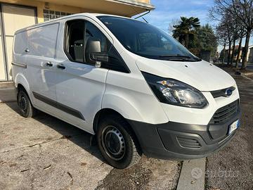 Ford transit custom l1h1 no iva