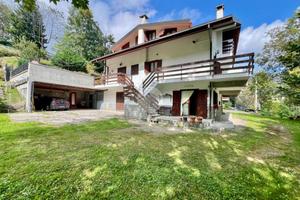 CASA SEMINDIPENDENTE A VIÙ