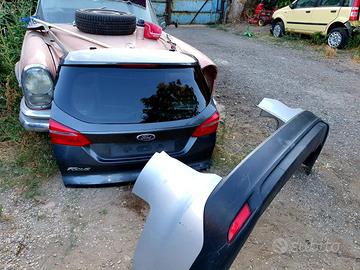 Ricambi   Ford focus 2017 più cambio automatico
