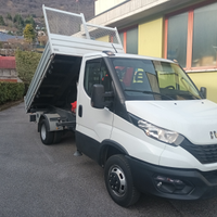 Daily con gru e cassone ribaltabile