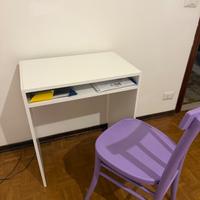 Scrivania usata solo una volta