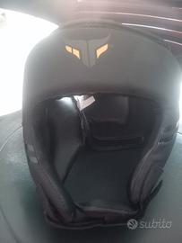 Caschetto kick boxe(L)con cinturino regolabile