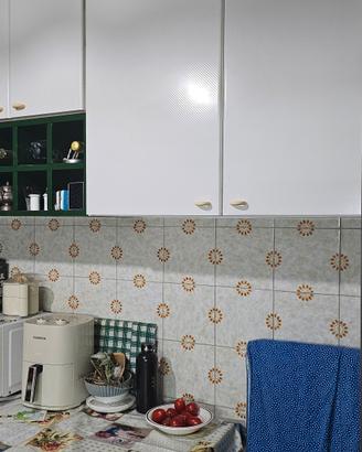 Cucina usata bianca e verde