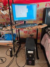 Pc fisso core i7 completo di monitor e tastiera!!