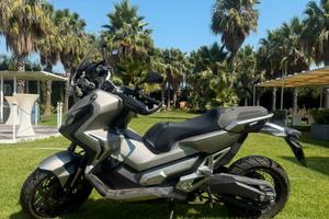 X-ADV 750 cc