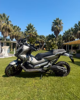 X-ADV 750 cc