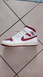 🏀 Air Jordan 1 Mid Bordeau🌟  