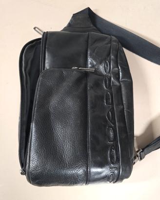 borsello uomo Piquadro in pelle colore nero 