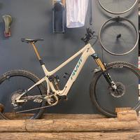 Pivot Shuttle AM Bosh CX Performance XT Taglia XL