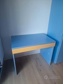 scrivania per ragazzi 