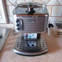 . Macchina da caffè De Longhi