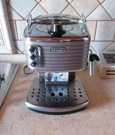 . Macchina da caffè De Longhi