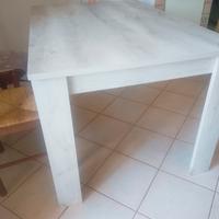 tavolo allungabile moderno 