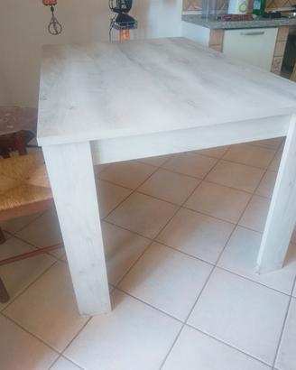 tavolo allungabile moderno 