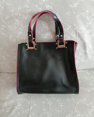 Borsa in ecopelle nera e fucsia