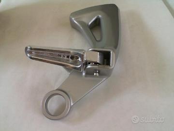 POGGIAPIEDI DESTRO SUZUKI SV650/650s