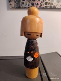 Elegante Kokeshi vintage "koigokoro" "