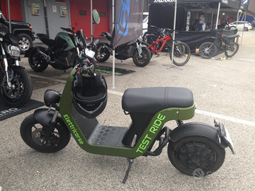 Vendita scooter elettrico ME6kw