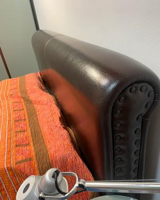 Letto matrimoniale testata in pelle
