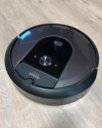 Roomba I7 aspirapolvere