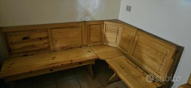 Panca ad angolo in legno