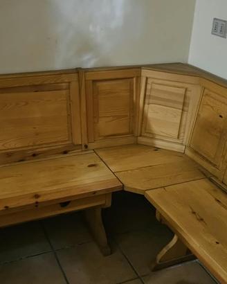Panca ad angolo in legno