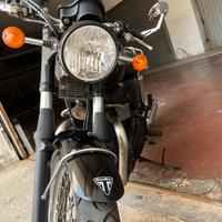 Triumph bonneville t100