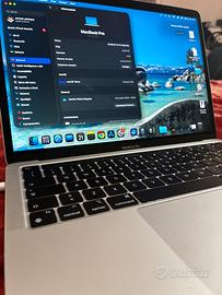 MacBook Pro 13” (2022) Apple M2 8GB