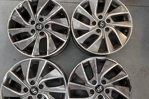 4 cerchi usati 17 pollici originali Hyundai i30 IO
