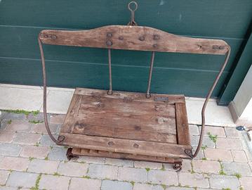 calesse antico in legno e ferro battuto