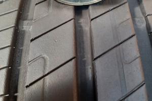 4 Gomme NUOVE 185/55-15 82H Goodyear