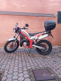 Moto enduro due tempi Rieju 50