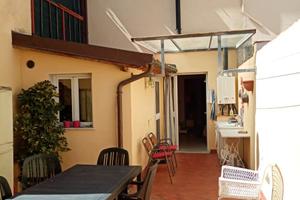 Viareggina pochi passi dal mare