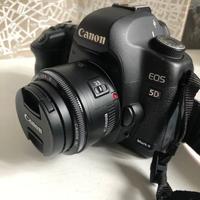 Canon 5D mark ii con obiettivo