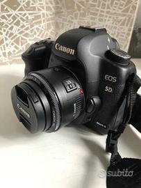 Canon 5D mark ii con obiettivo