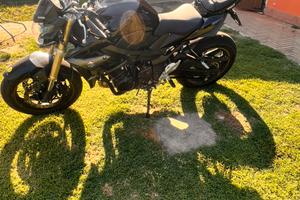 Suzuki Gsr 750 2012