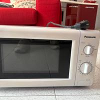 Forno micoonde Panasonic