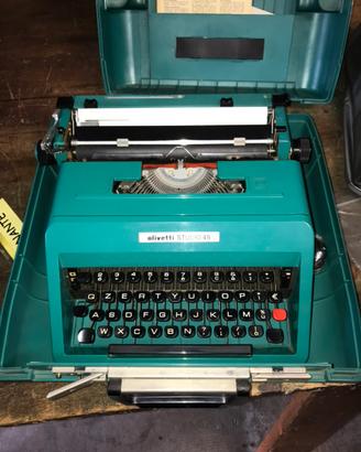 Macchina da scrivere Olivetti Studio 45