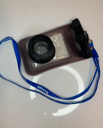Custodia subacquea per camera compatta