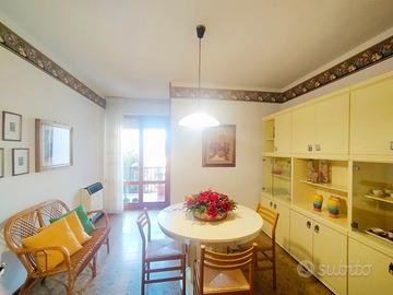 Appartamento di mq 90, 2 camere, arredato. UA/944