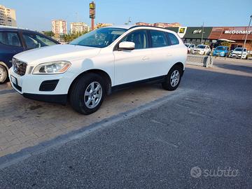 VOLVO XC60 2.4D