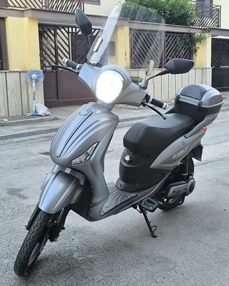 VIKY Italy 1000W Elettrico Pari al Nuovo - 510 km