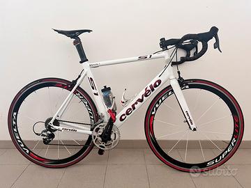 BICI DA CORSA BDC CERVÉLO PERSONALIZZATA UNICA