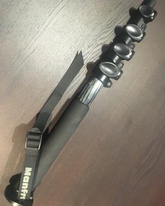 Monopiede in Carbonio 5 sezioni Manfrotto cod. 695