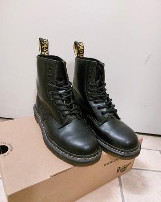 Dr. Martens 